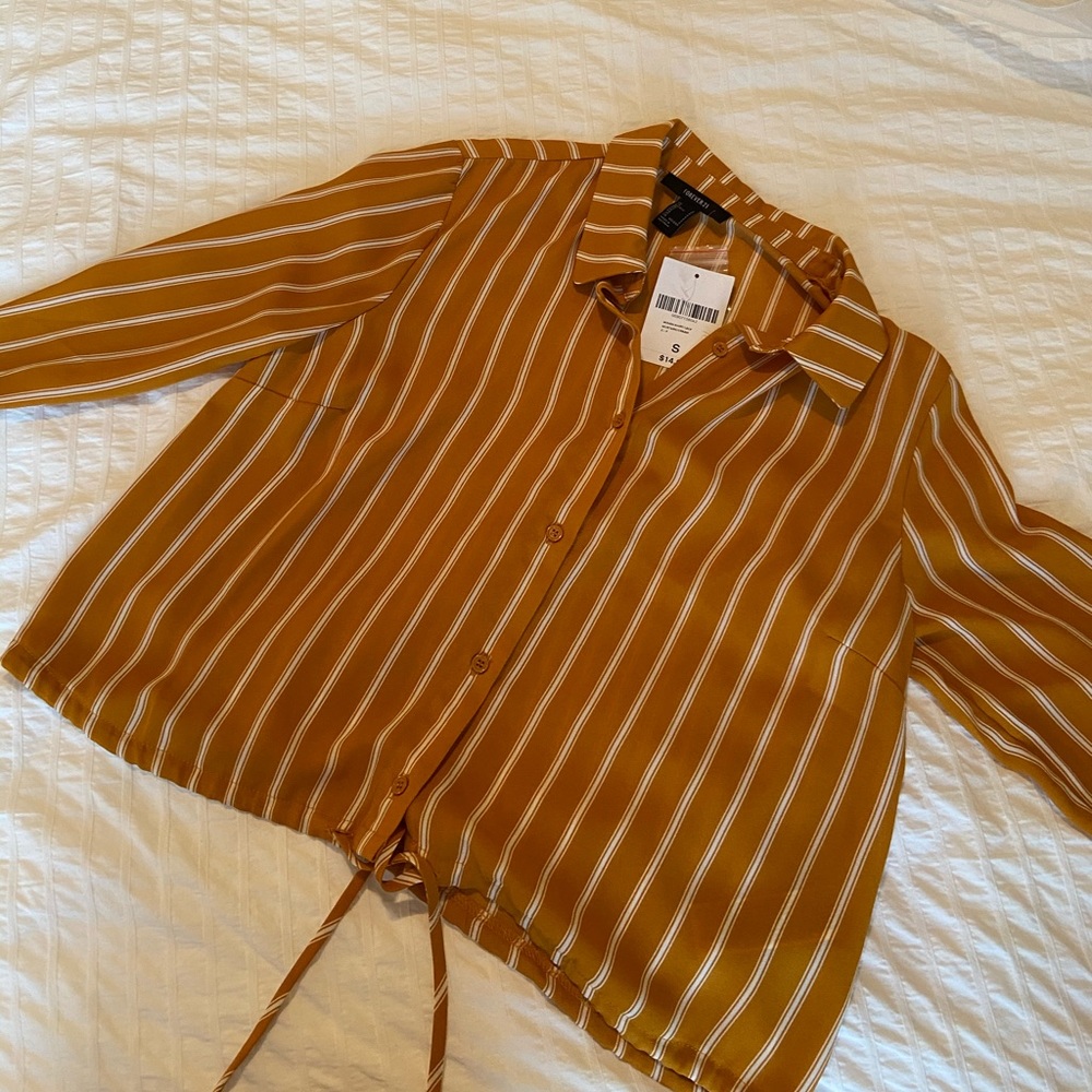 Cropped button down - Picture 2 of 3